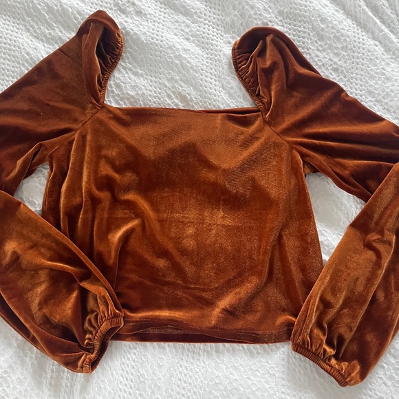 NWOT Jackson Rowe Saturn Top - Picture 5 of 9